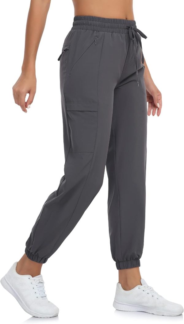 Women's Hiking Cargo Capri Pants Lightweight Quick Dry Joggers Outdoor Casual Travel Capris with Zipper Pockets